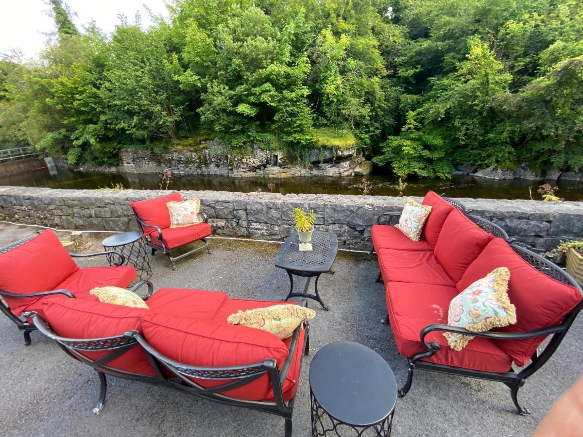 Salmon Weir Lodge Cong Exteriör bild